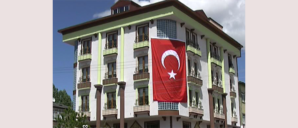 Dosteli Gençlik Merkezi Açıldı